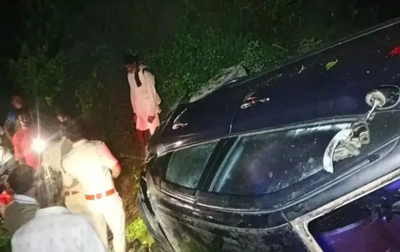 Gwalior Road Accident News: ग्वालियर में तेज रफ्तार कार ने कांवड़ियों को रौंदा, चार की मौत