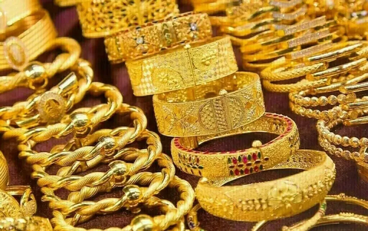 Gold Price Today: लगातार तीसरे दिन महंगा हुआ सोना, चांदी भी 5 हजार रुपए तक महंगी, जानें आपके शहर के लेटेस्ट रेट
