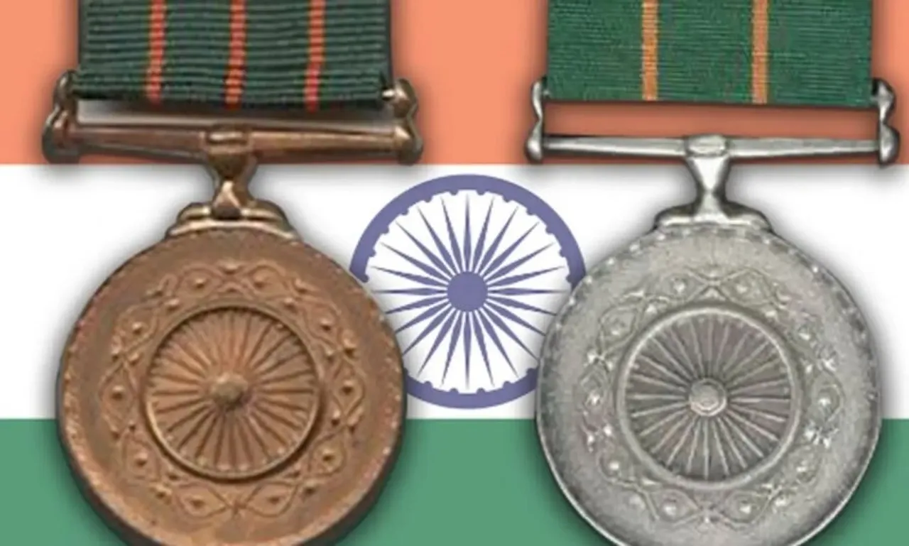 छत्तीसगढ़ के 11 पुलिस अधिकारी-कर्मचारी होंगे सम्मानित: राष्ट्रपति द्वारा प्रदान किया जाएगा वीरता पदक, देखें सभी के नाम