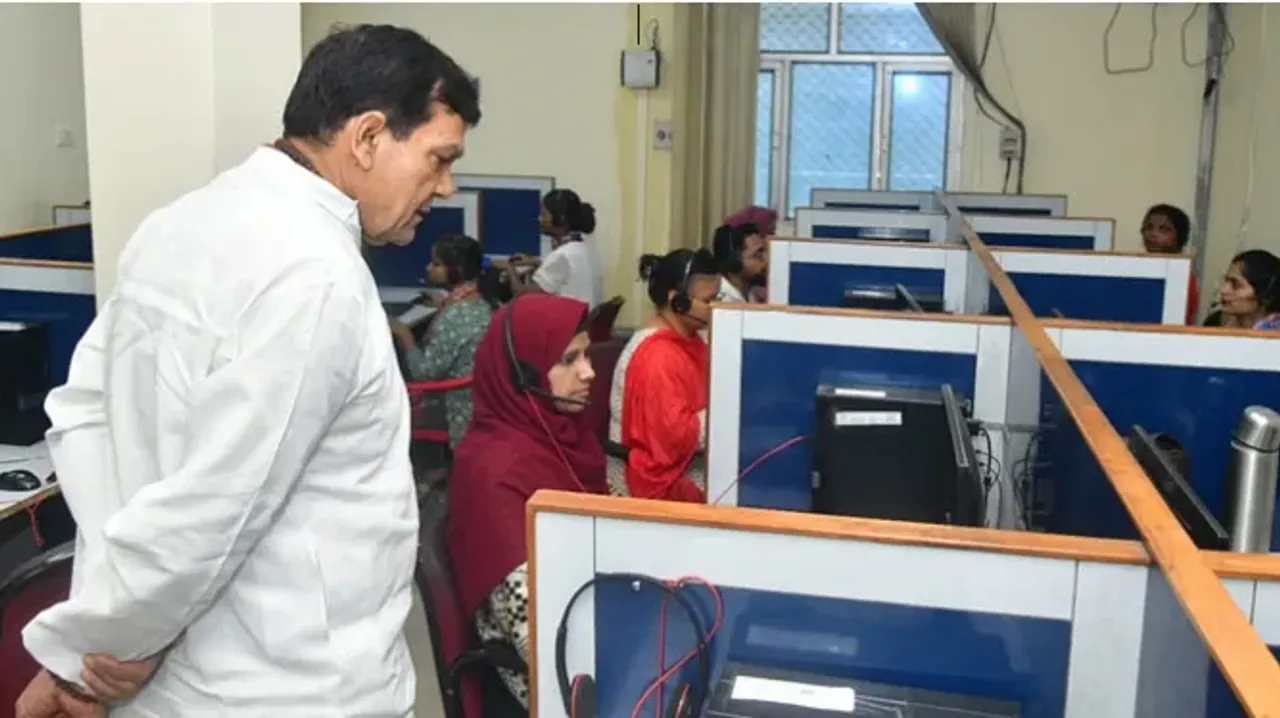 UP Energy Minister: अड़ीबाज लाइनमैन ने बिजली काटी, फिर जोड़ने के लिए मांगे दो हजार,शिकायत करने पर तिलमिलाए ऊर्जा मंत्री