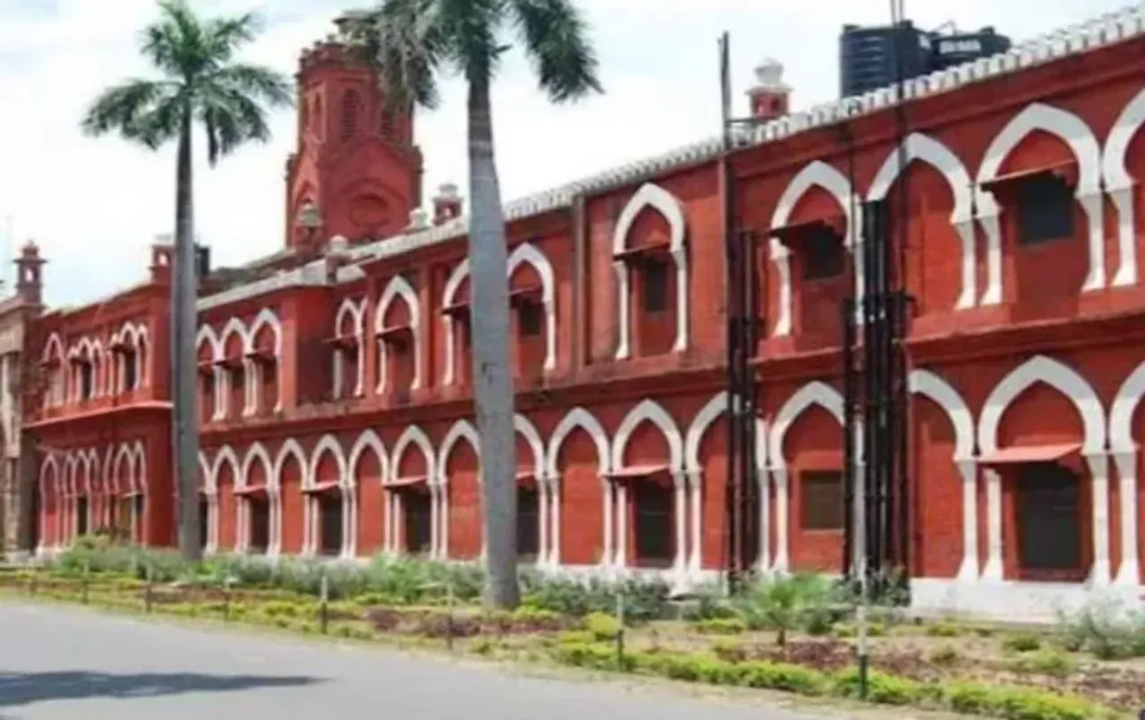 UP Aligarh municipal corporation freed land worth 1 billion rupees AMU