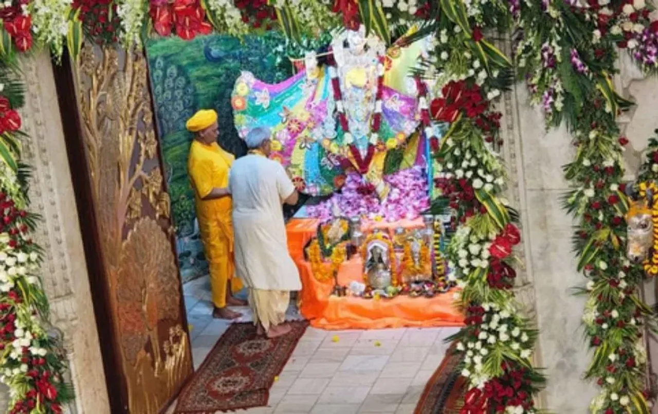 _UP Mathura Vrindavan Krishna janmashtmi 2025 lord kirshna born at 12 hindi news zxc