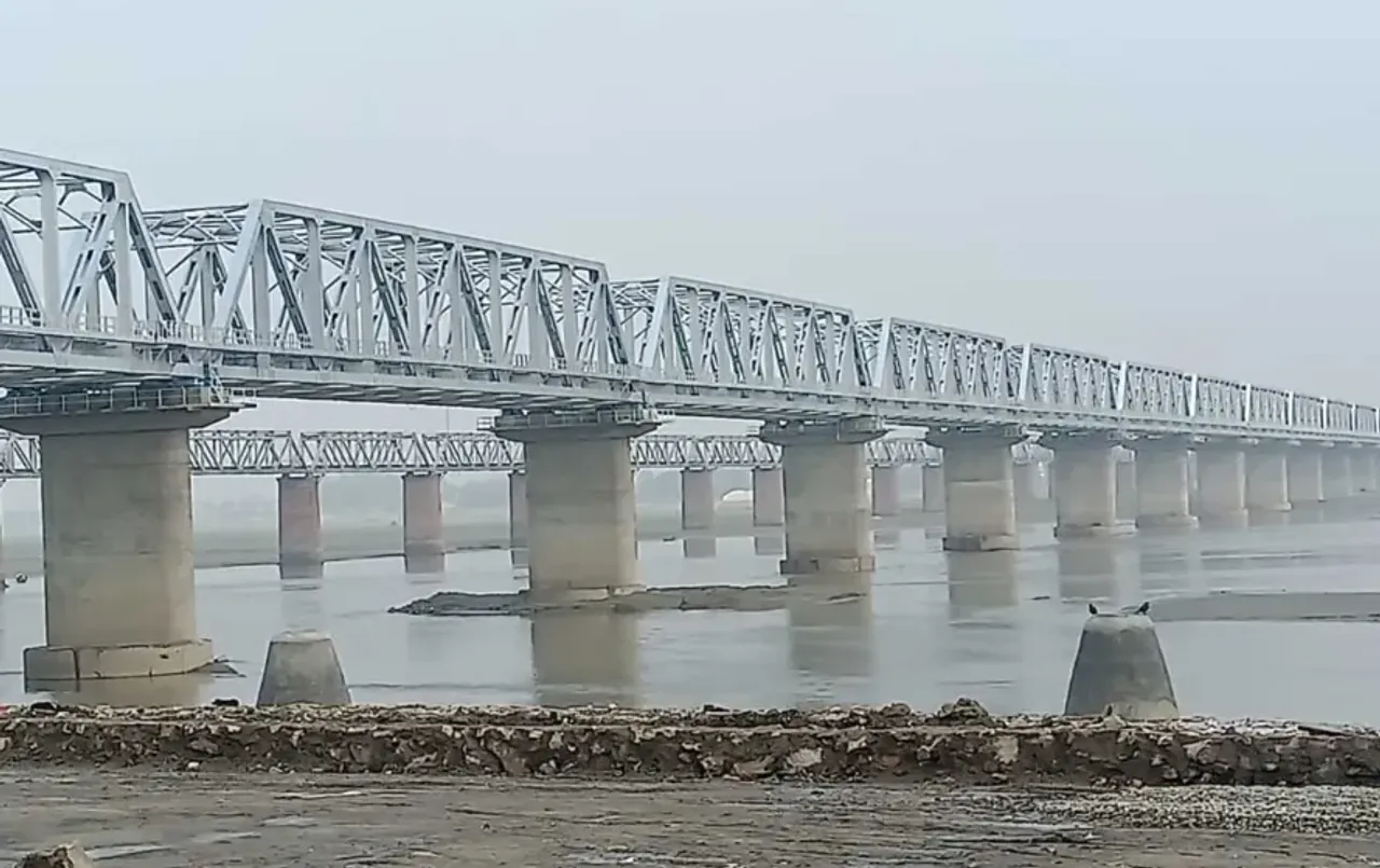UP Prayagraj railway approves new bridge Yamuna funds allocated survey start
