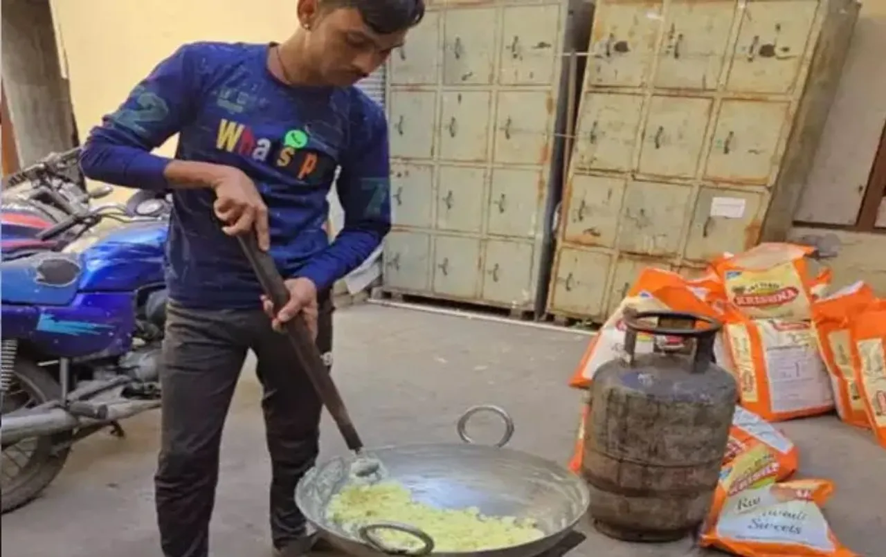 दिवाली के पहले नकली मावा भंडार: एमपी के इस जिले में 300 kg की खेप जब्त, गुजरात से लाए थे आरोपी, थाने में बनवाई मिठाई