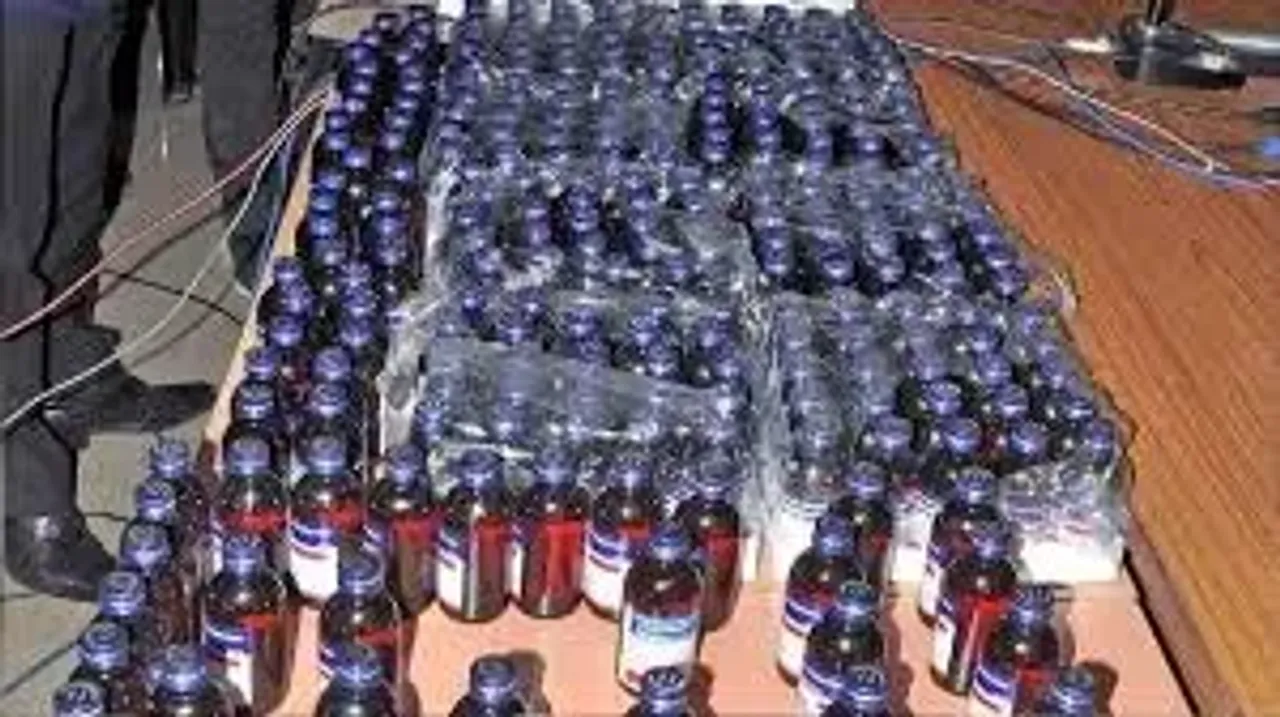 Varanasi Cough Syrup Scam: कोडीनयुक्त कफ सिरप तस्करी केस में 26 फर्मों के लाइसेंस होंगे रद्द, 102 फर्म जांच के घेरे में