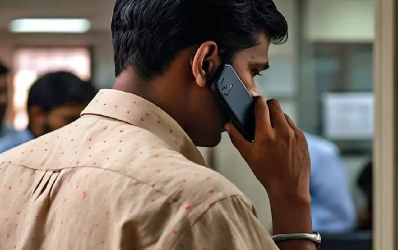 Up Electricity Consumers: हेल्पलाइन नंबर 1912 ठप,नहीं दर्ज हो रही शिकायतें, बिजली उपभोक्ता परेशान, जानें वैकल्पिक माध्यम