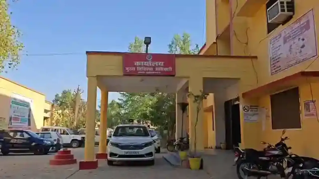 Ambedkar Nagar News Today: अंबेडकरनगर में महिला की मौत बना रहस्य, जांच के सात सदस्यीय टीम का गठन