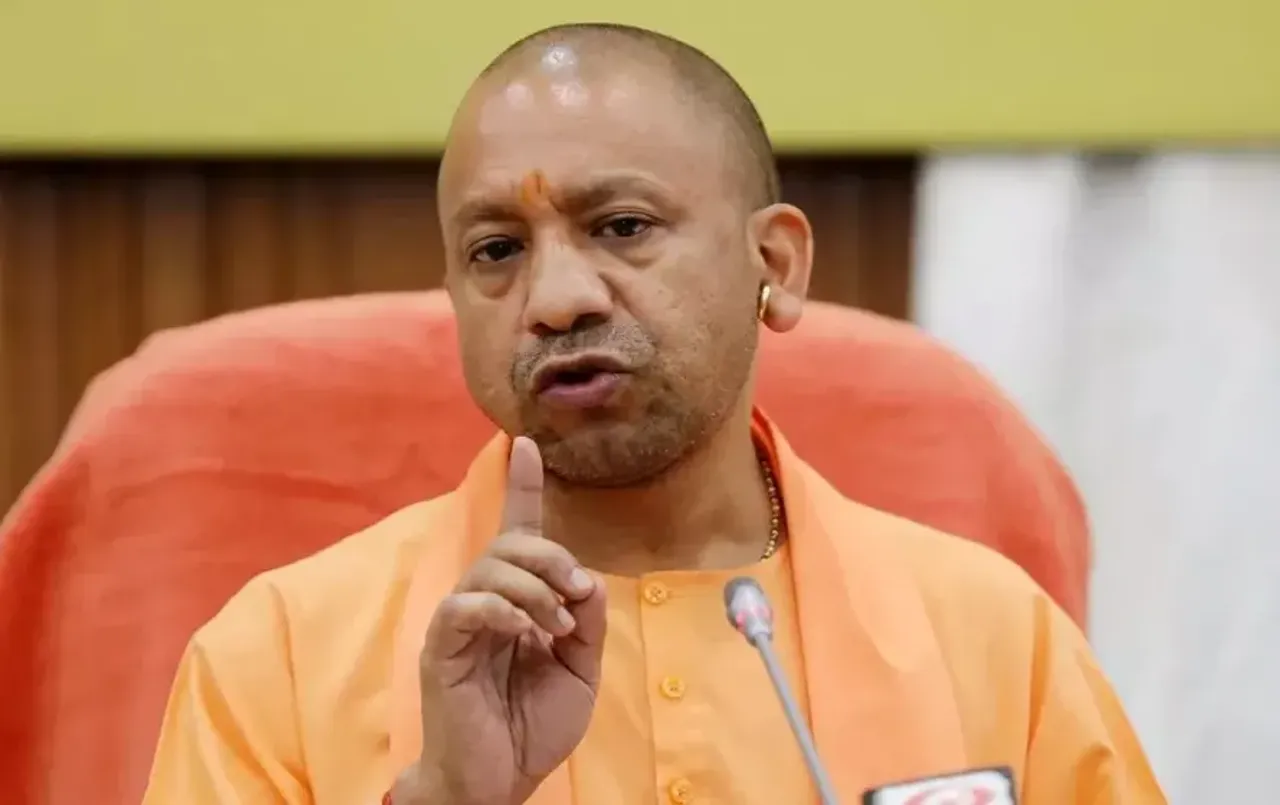 CM योगी के निर्देश पर नगर विकास विभाग की बड़ी कार्रवाई: अधिशासी अधिकारी विजयेन्द्र कुमार आनन्द को हटाया