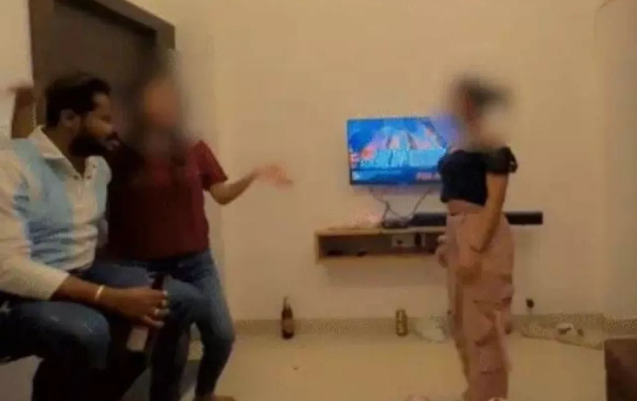 इंदौर पुलिस रेड: युवतियों के साथ संदिग्ध हालत में पकड़ा गया युवक, सेक्स रैकेट की आशंका