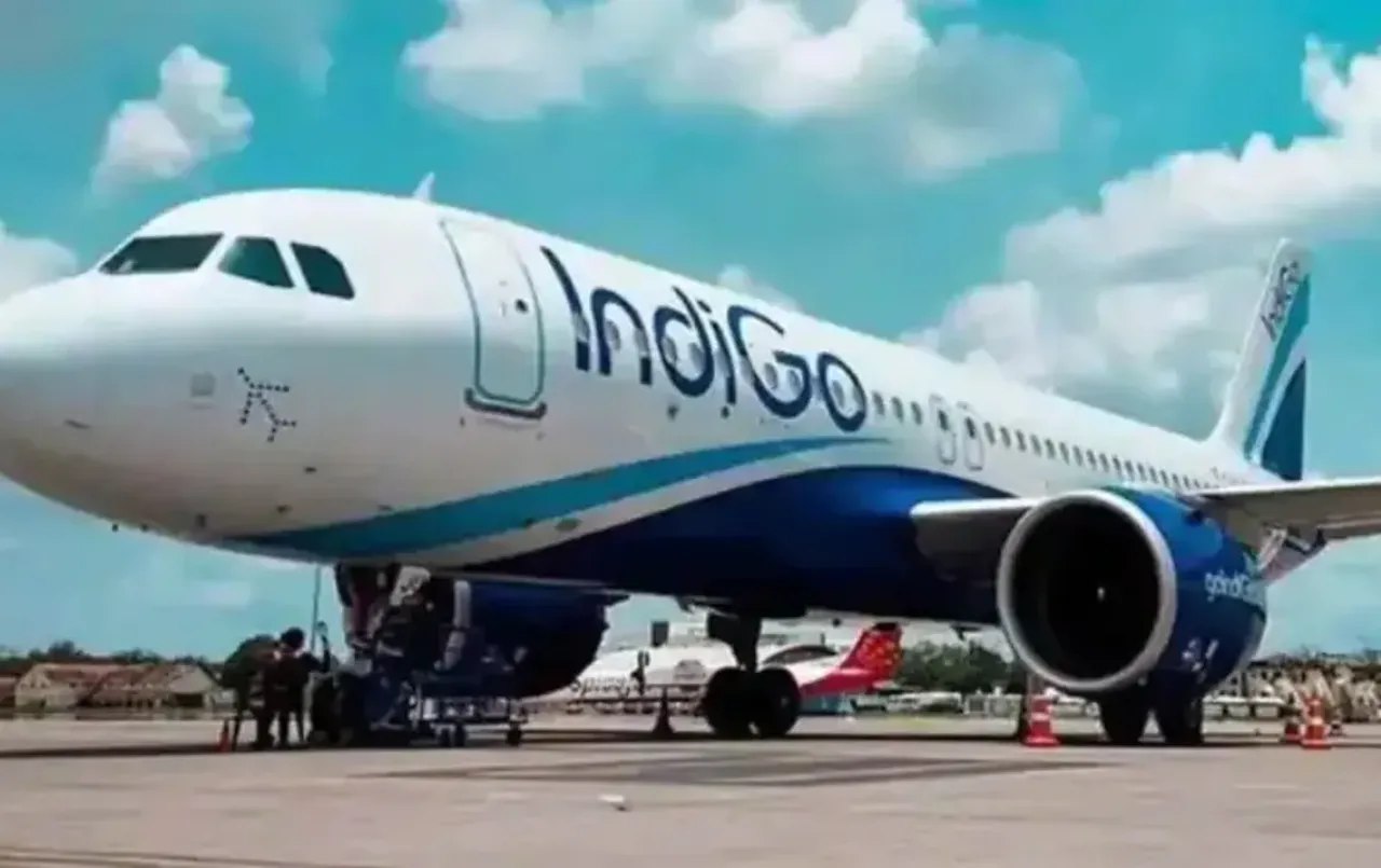 Varanasi News: वाराणसी एयरपोर्ट पर अचानक एक यात्री ने क्यों कहा कि मेरे बैग में है बम, यात्रियों में भय का माहौल