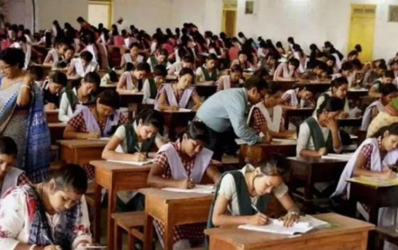 MP Board 2025: बोर्ड परीक्षा हो जाएगी आसान, 10वीं-12वीं के स्टूडेंट्स जानें कैसा आएगा क्वेश्चन पेपर