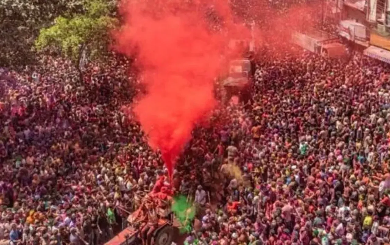 Indore Rangpanchami Ger 2025: इंदौर रंगपंचमी के लिए तैयार, गेर देखने के लिए बुकिंग सुविधा, जानिए इस बार क्या है खास