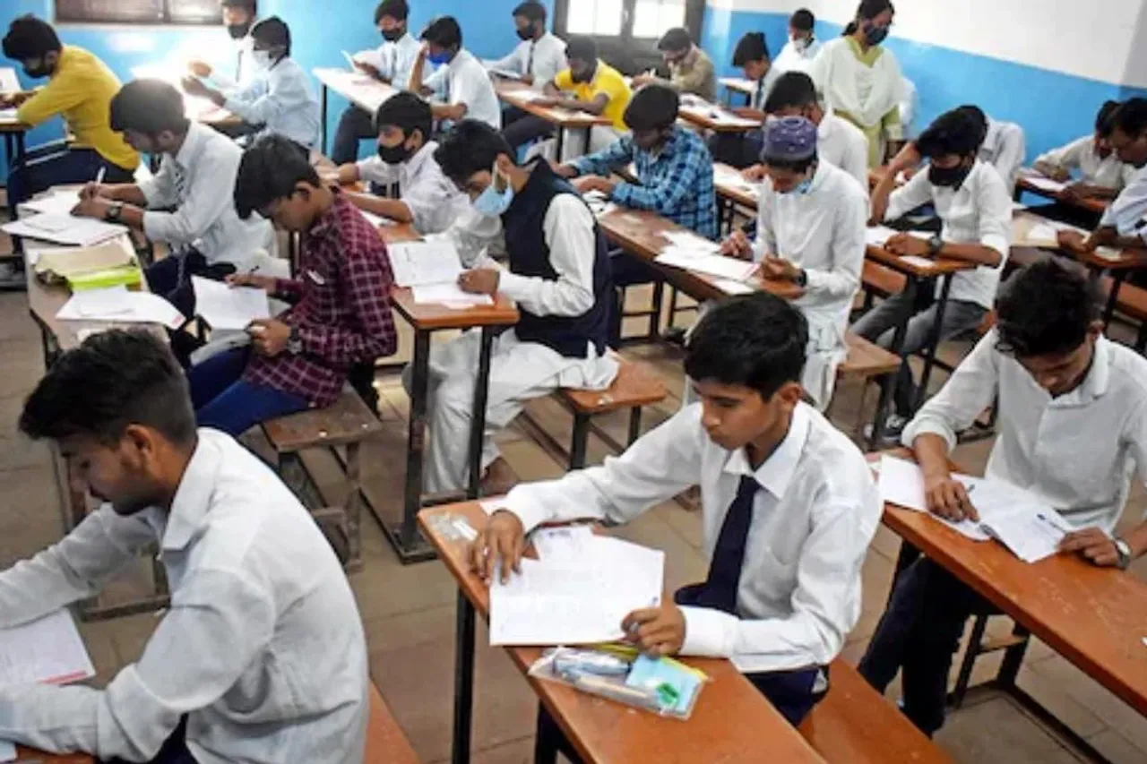 MP Board Exam 2025: एमपी बोर्ड पांचवीं-आठवीं के छात्रों के लिए जरूरी खबर, बदल गया एग्जाम पैटर्न, देखें कैसे आएगा पेपर