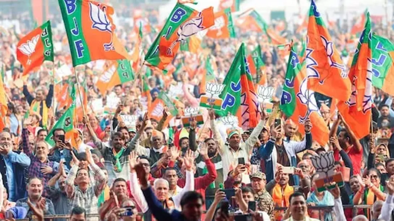 Gorakhpur News: दिल्ली और मिल्कीपुर में जीत पर गोरखपुर में उत्सव, जमकर झूमें बीजेपी कार्यकर्ता