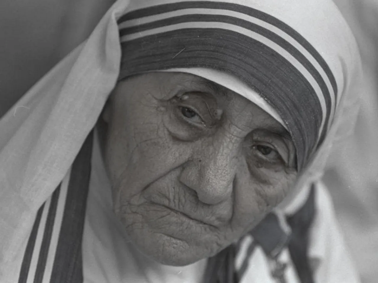 मदर टेरेसा जयंती पर बोले भूपेश बघेल, पूरा जीवन समर्पित कर लोगों को पढ़ाया शांति का पाठ