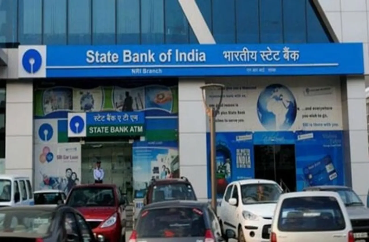 SBI ATM से कैश निकालने के नियम में हुआ ये बड़ा बदलाव, आज से पूरे देश में लागू