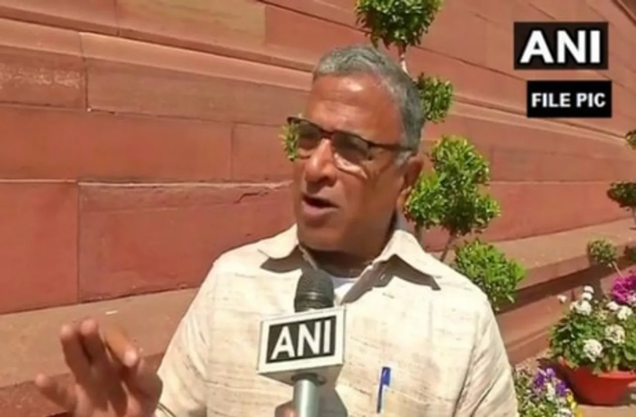 राज्यसभा उप सभापति के लिए हरिवंश सिंह ने भरा नामांकन, जानिये क्यों पड़ी उपसभापति के चुनावों की जरूरत