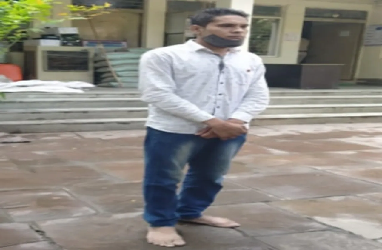 कुत्ते को तालाब में फेकने वाला आरोपी गिरफ्तार, इन धाराओं के तहत मामला दर्ज