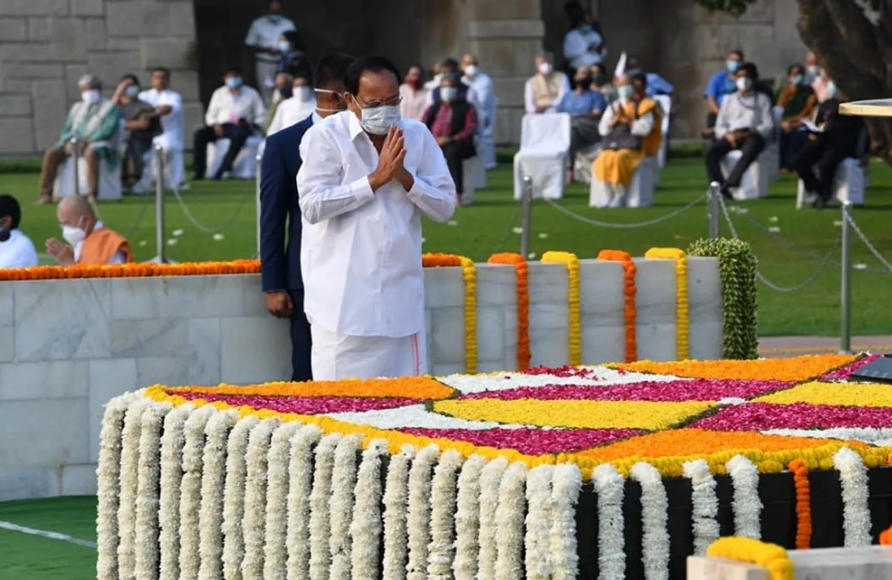 Lal Bahadur Shastri: उपराष्ट्रपति नायडू ने पूर्व प्रधानमंत्री की पुण्यतिथि पर अर्पित की श्रद्धांजलि