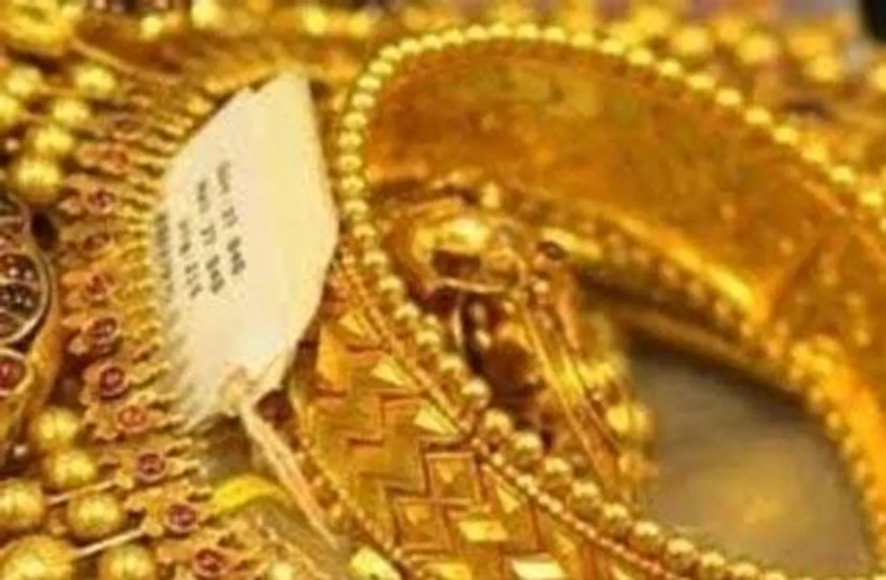 सोने में 7 साल में अब तक की सबसेॆ बड़ी गिरावट, आगे जारी रहेगी गिरावट !
