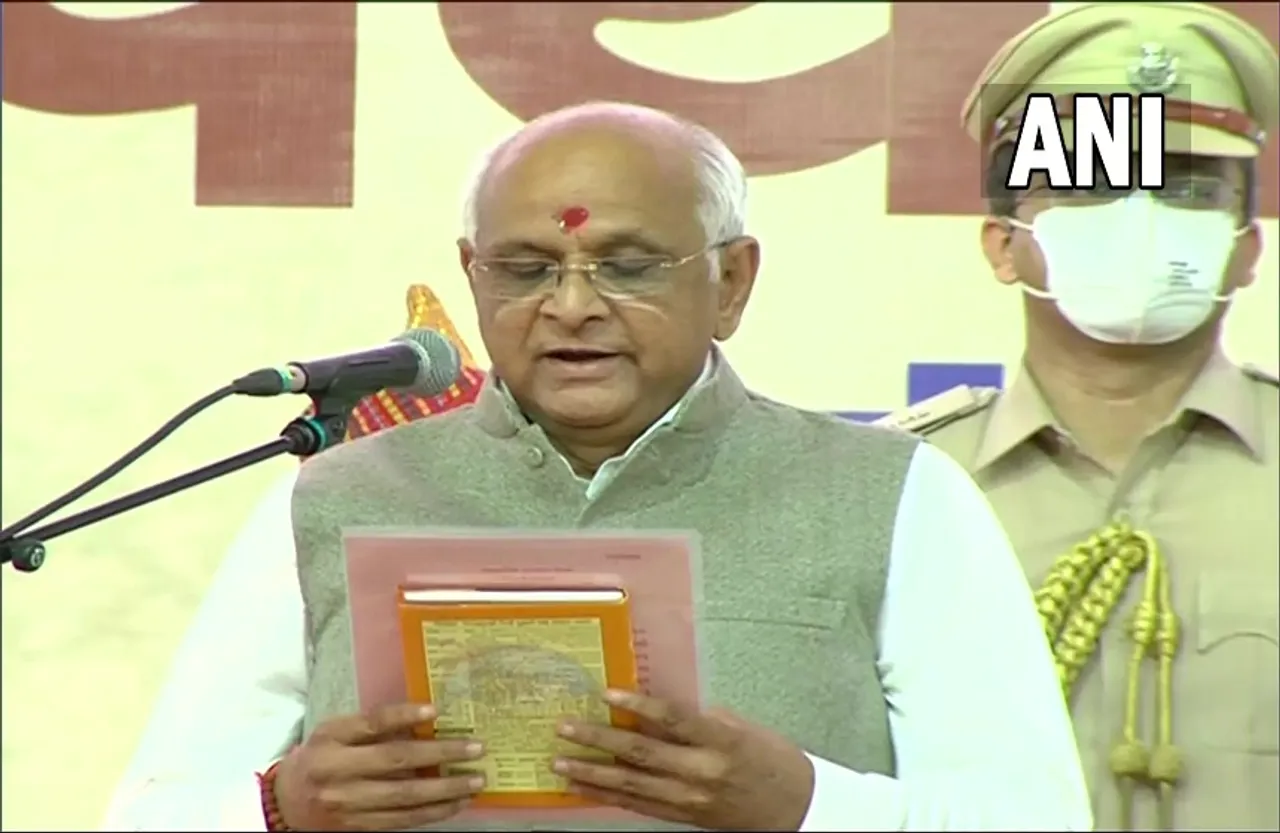 Bhupendra Patel Oath: गुजरात के नए मुख्यमंत्री बने भूपेंद्र पटेल, शपथ ग्रहण में शामिल हुए रूपाणी समेत तमाम नेता