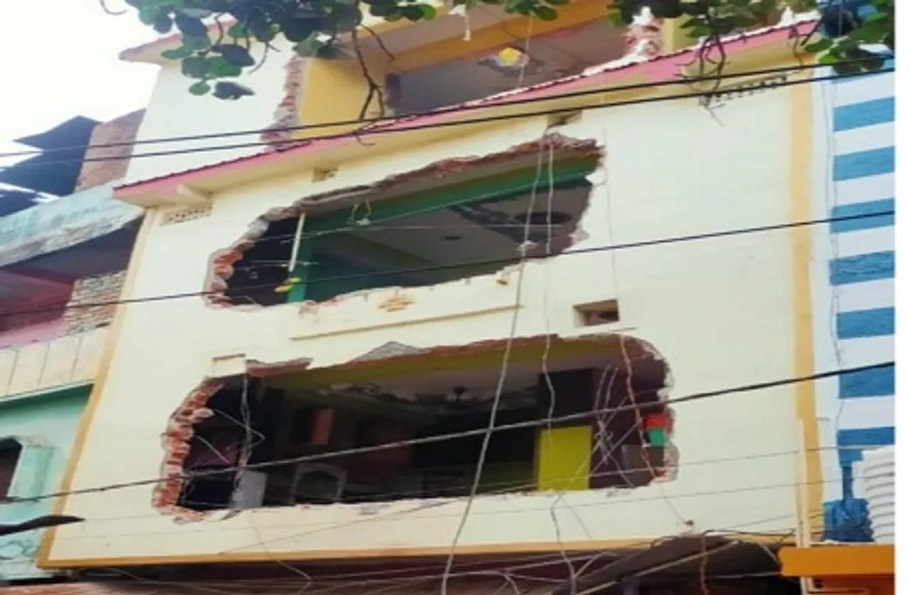 Anti Mafia Campaign IN MP :चार मंजिला अवैध मकान को किया जमींदोज ,एक करोड़ से ज्यादा की थी कीमत