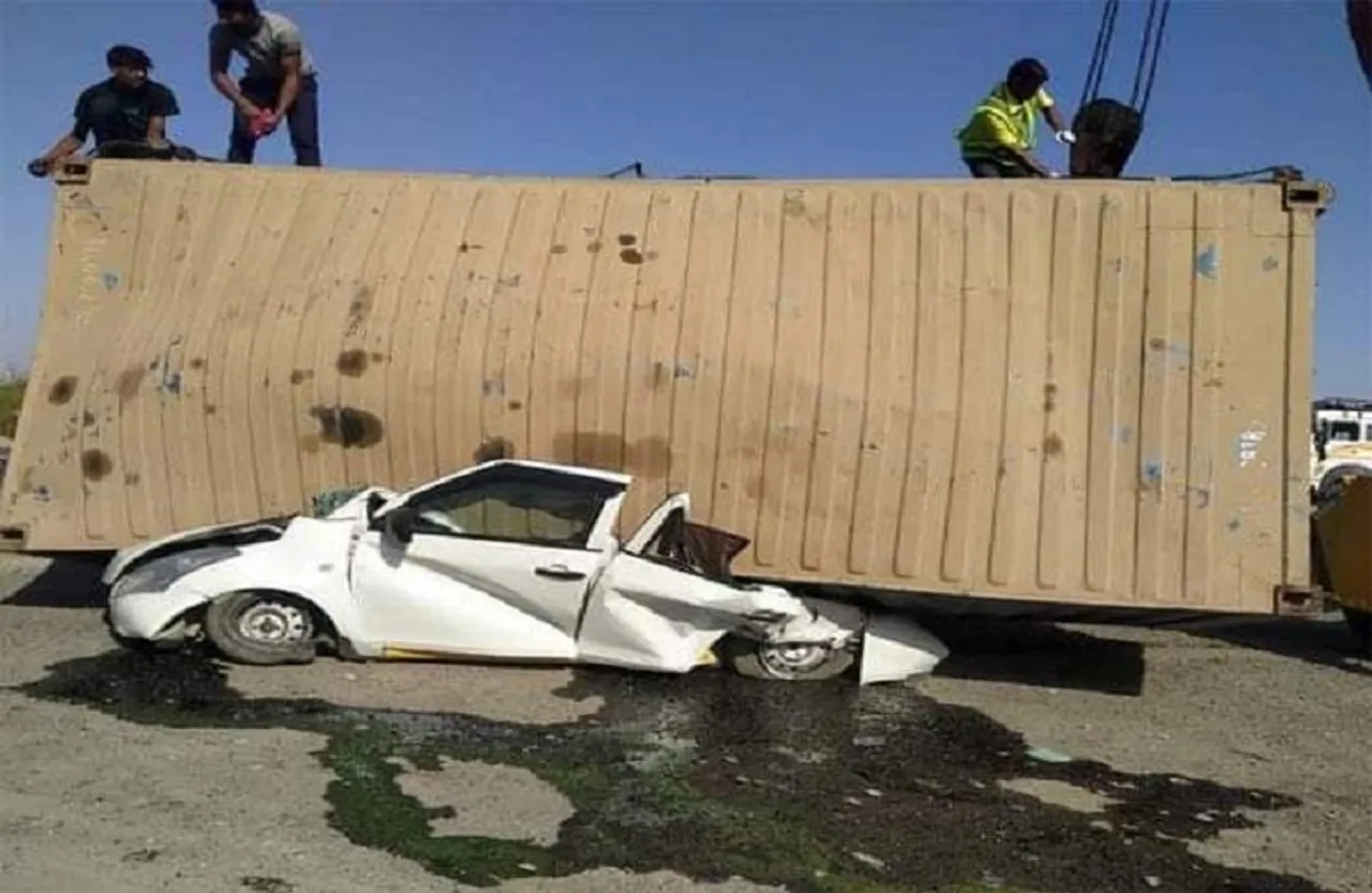 Road Accident News: पाली में बड़ा सड़क हादसा, कार पर गिरा मार्बल से भरा कंटेनर, दबने से 4 लोगों की मौत