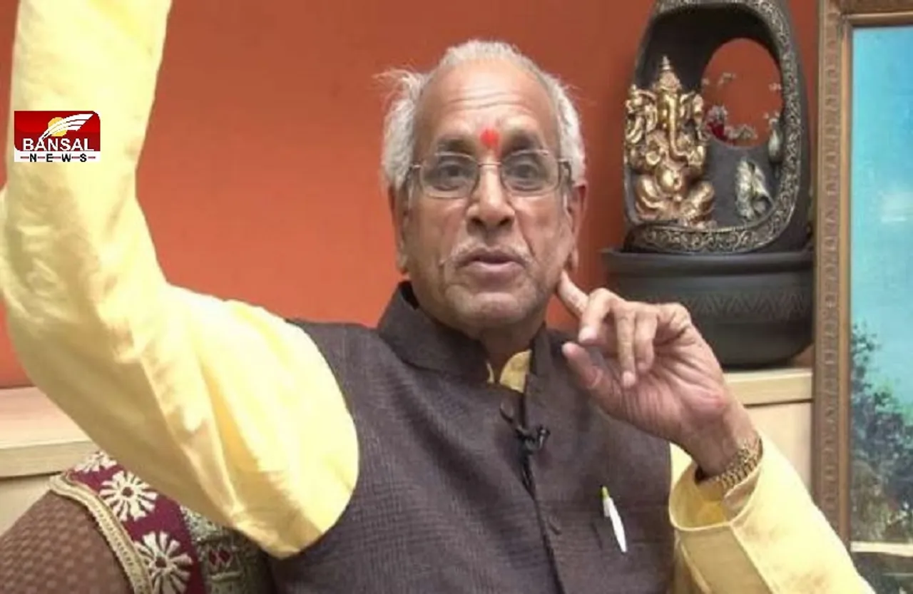 Champat Rai: फेसबुक पोस्ट कर चंपत राय पर लगाया जमीन कब्जाने का झूठा आरोप, तीन के खिलाफ दर्ज हुई FIR