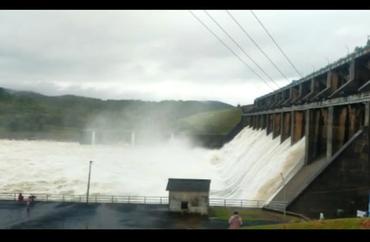 भारी बारिश का दौर जारी, प्रदेश भर में खोले गए डैम के गेट, सीएम शिवराज ने किया हवाई दौरा