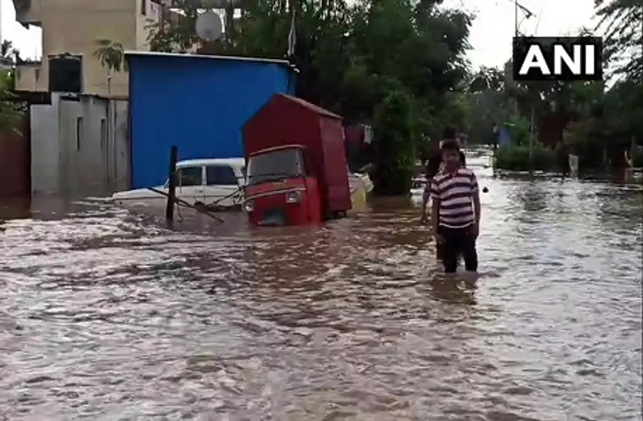 Weather update: अब महाराष्ट्र हुआ पानी-पानी, आज मुंबई-ठाणे में रेड अलर्ट जारी