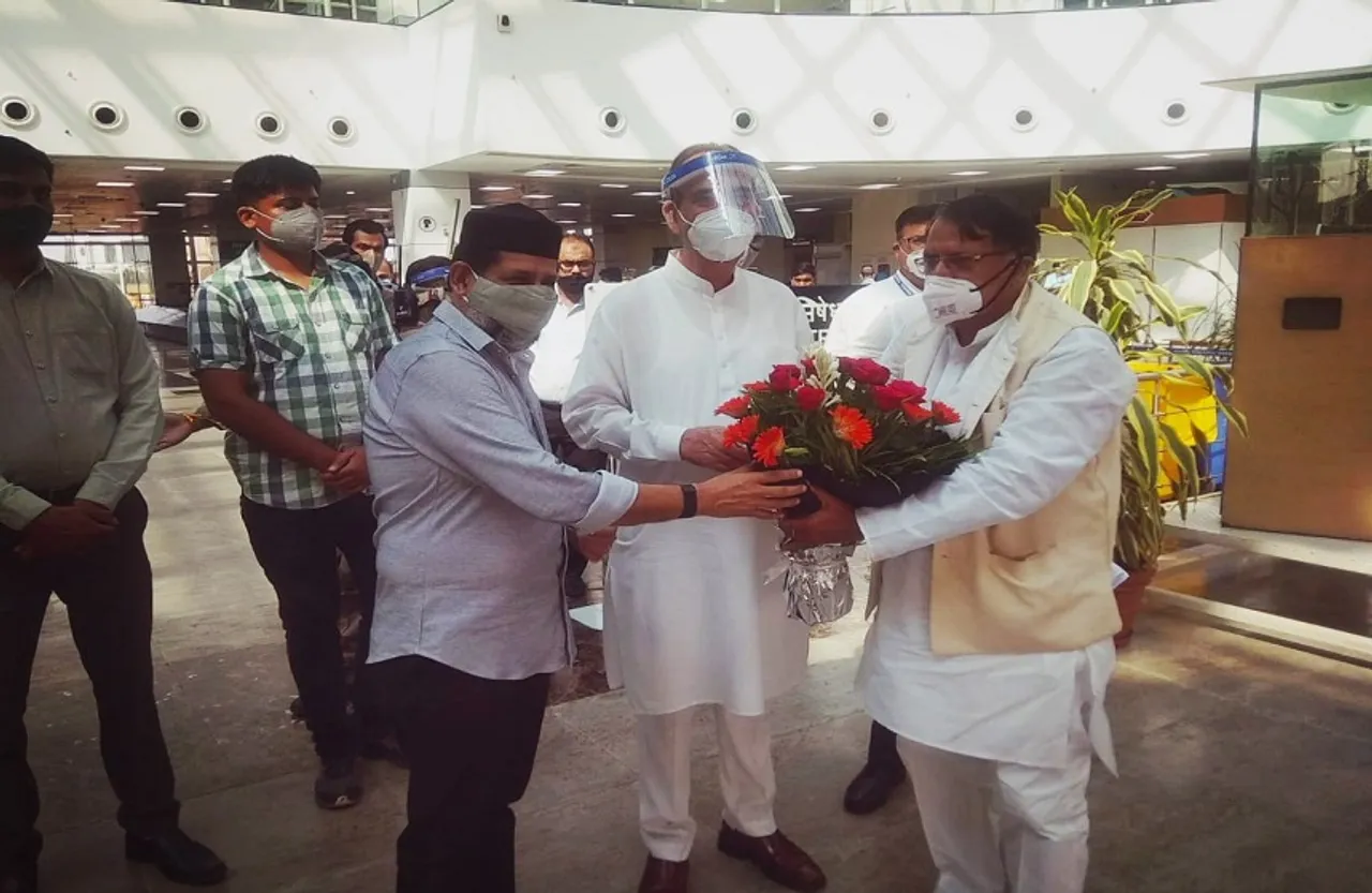 Ghulam Nabi Azad IN Bhopal: MP की सियासत पर गुलाम नबी ने साधी चुप्पी , कहा मैं यहां कुछ कहने नहीं आया