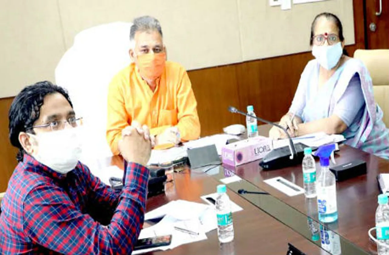 विद्यार्थियों पर केन्द्रित हो शिक्षा विभाग का हर निर्णय: इंदर सिंह परमार