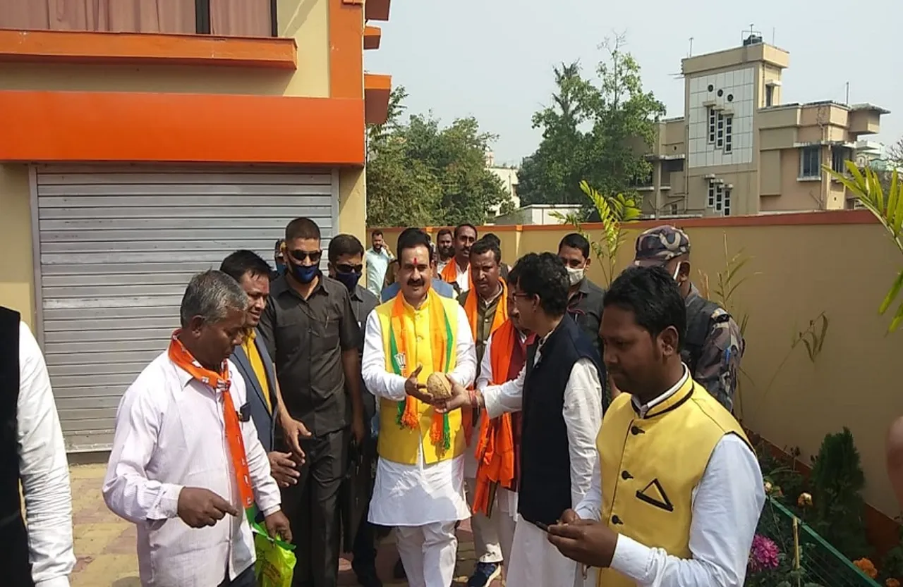 Narottam Mishra: कांग्रेस के प्रदर्शन पर नरोत्तम का शायराना तंज, बोले- हादसों की जद में हैं तो क्या मुस्कुराना छोड़ दें...