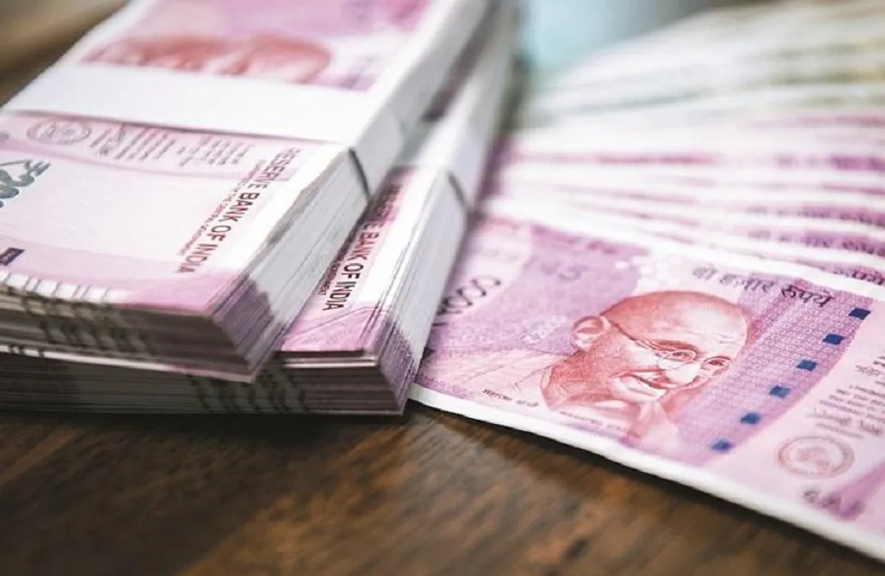 Nakli Note: 2,000 रुपये के 53 नकली नोट बरामद, एक व्यक्ति भी गिरफ्तार