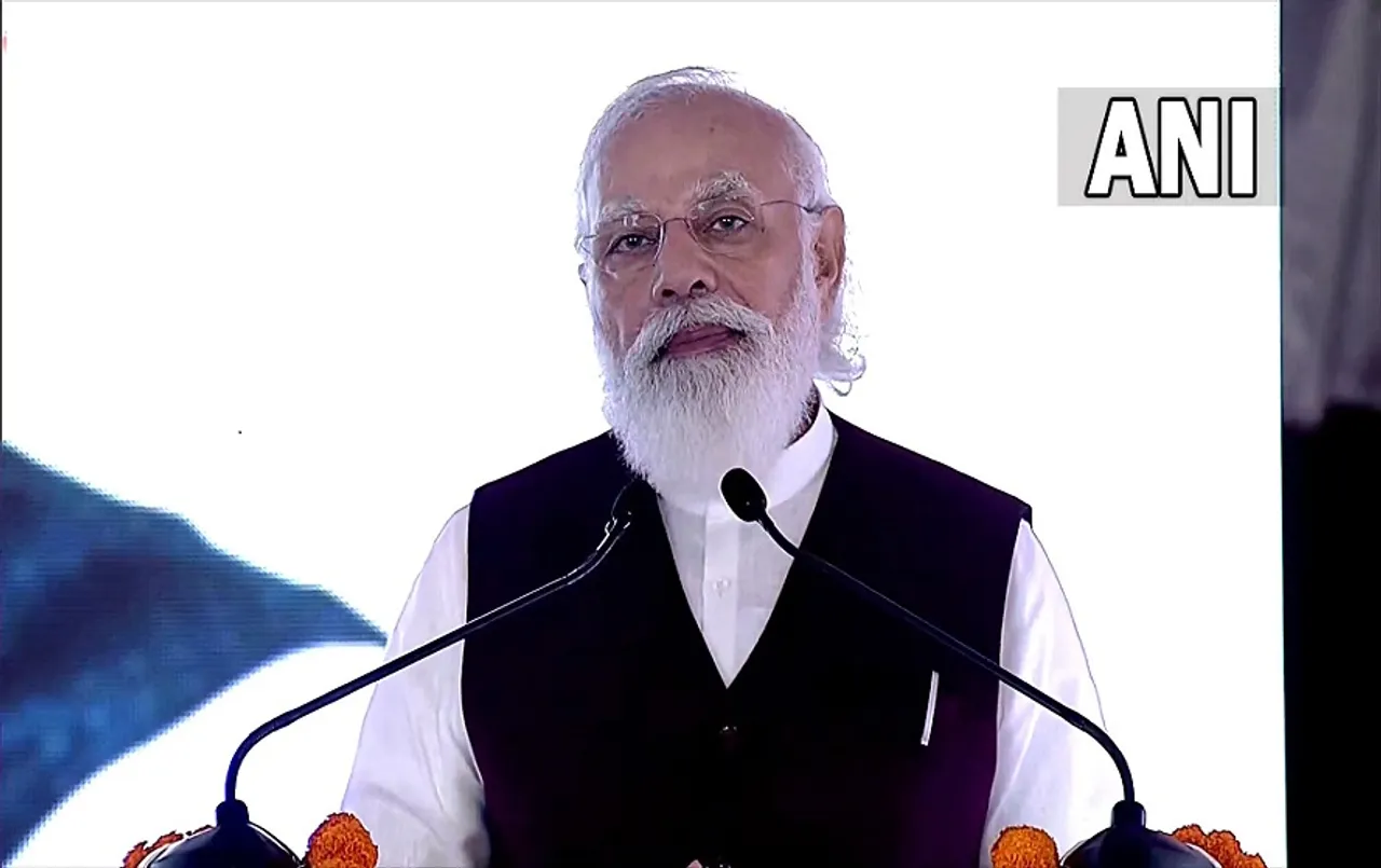 PM Modi Inaugrate Today: रक्षा कार्यालय परिसर का  पीएम ने किया उद्घाटन, कहा ‘ईज ऑफ लिविंग’ और ‘ईज ऑफ डूइंग बिजनेस’ पर कर रहे फोकस