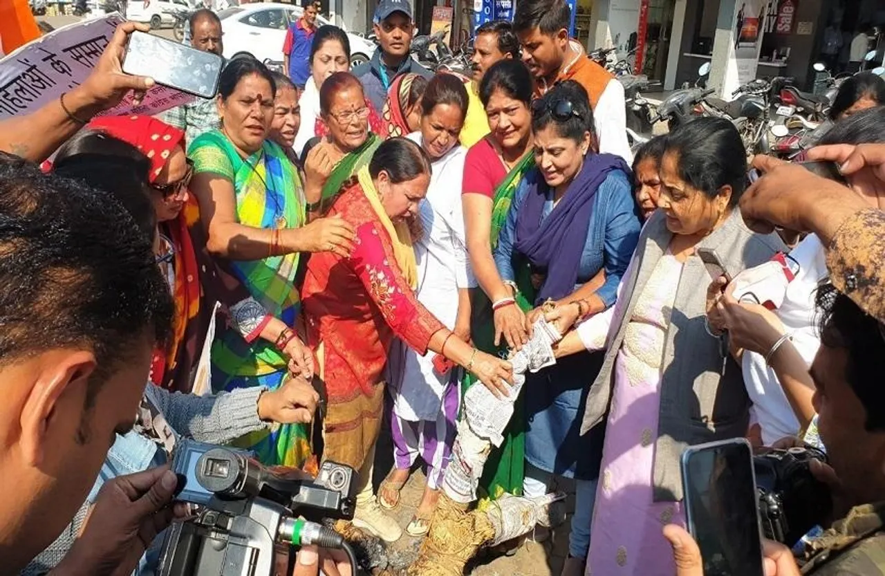 Mahila Congress Protest: महिला कांग्रेस ने कैबिनेट मंत्री बिसाहुलाल से इस्तीफा देने की मांग