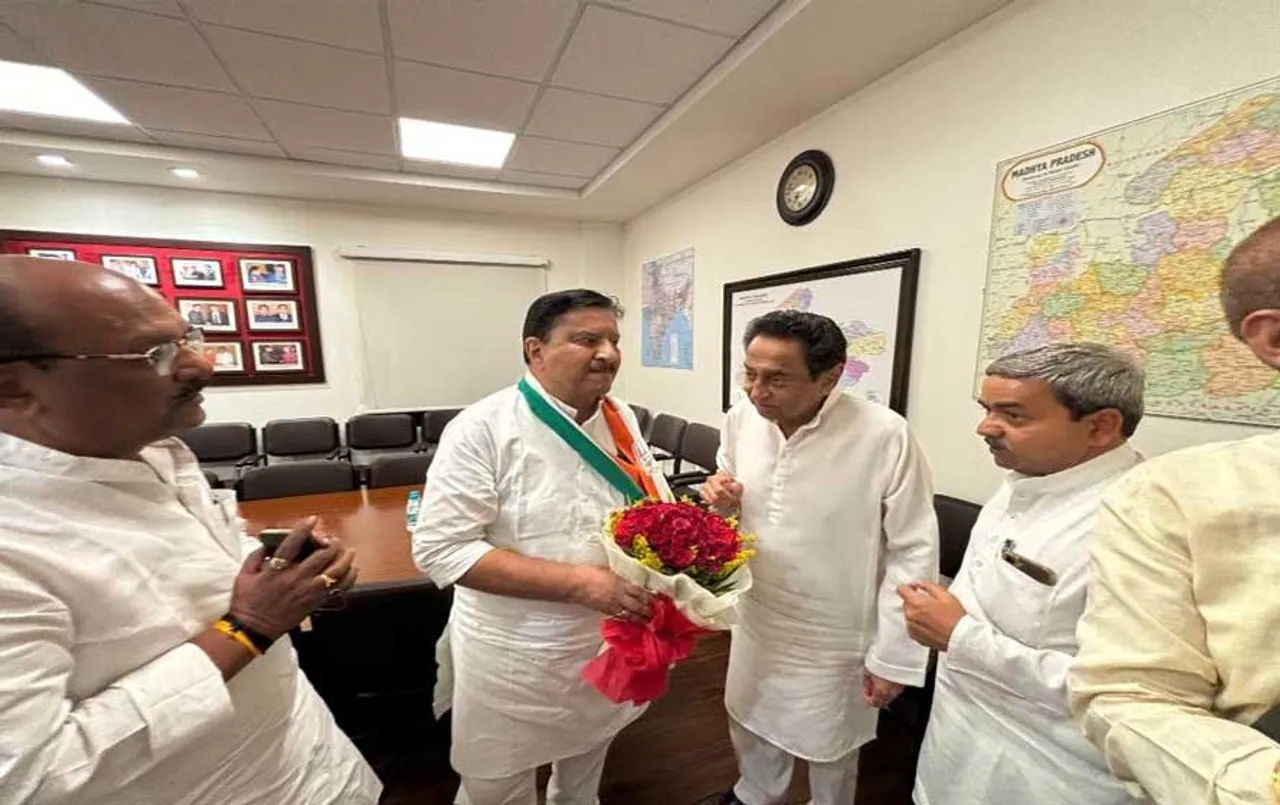 MP Election 2023: खुरई के पूर्व विधायक अरुणोदय चौबे कांग्रेस में शामिल, पीसीसी चीफ कमलनाथ ने दिलाई सदस्यता
