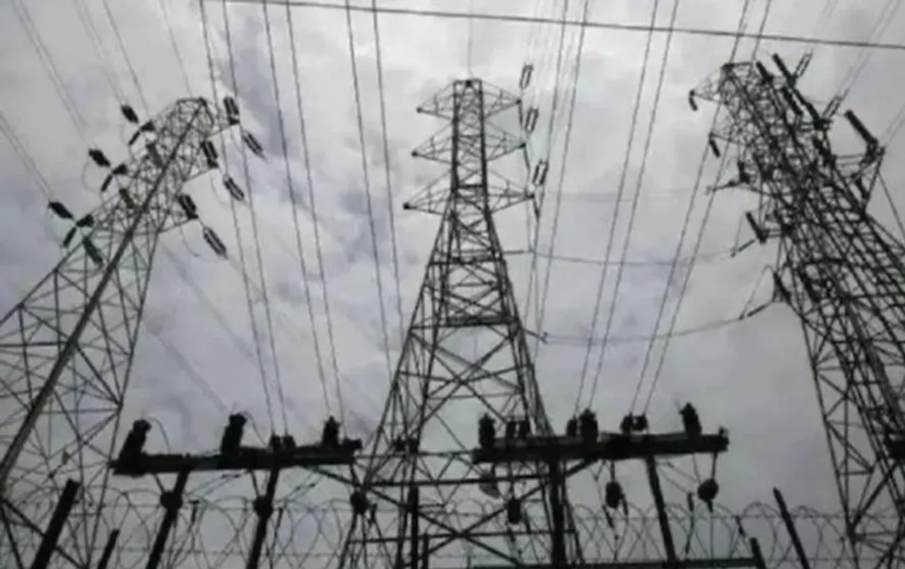 Delhi Electricity Bill Hike:  दिल्ली में 200 यूनिट से अधिक खपत पर बिजली महंगी, आतिशी ने केंद्र को  ठहराया जिम्मेदार