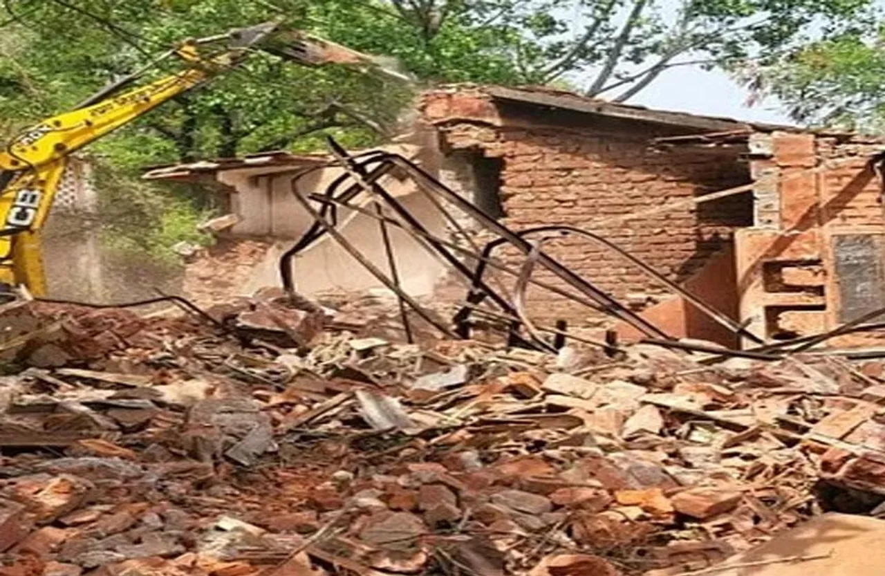 Bhopal: 350 करोड़ रुपए कीमत की जमीन प्रशासन ने कब्जे में ली, मुंबई के व्यक्ति को दी थी लीज पर