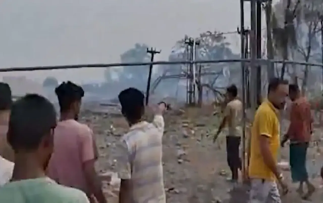 CG Factory Blast: बेमेतरा बारूद फैक्‍ट्री ब्‍लास्‍ट में बड़ा अपडेट; हादसे की मजिस्ट्रियल होगी जांच, रेस्‍क्‍यू जारी
