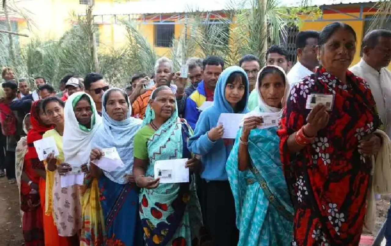 CG Lok Sabha Election: छत्तीसगढ़ में दूसरे चरण के लिए मतदान खत्म, शाम 5 बजे तक 72.13% मतदान