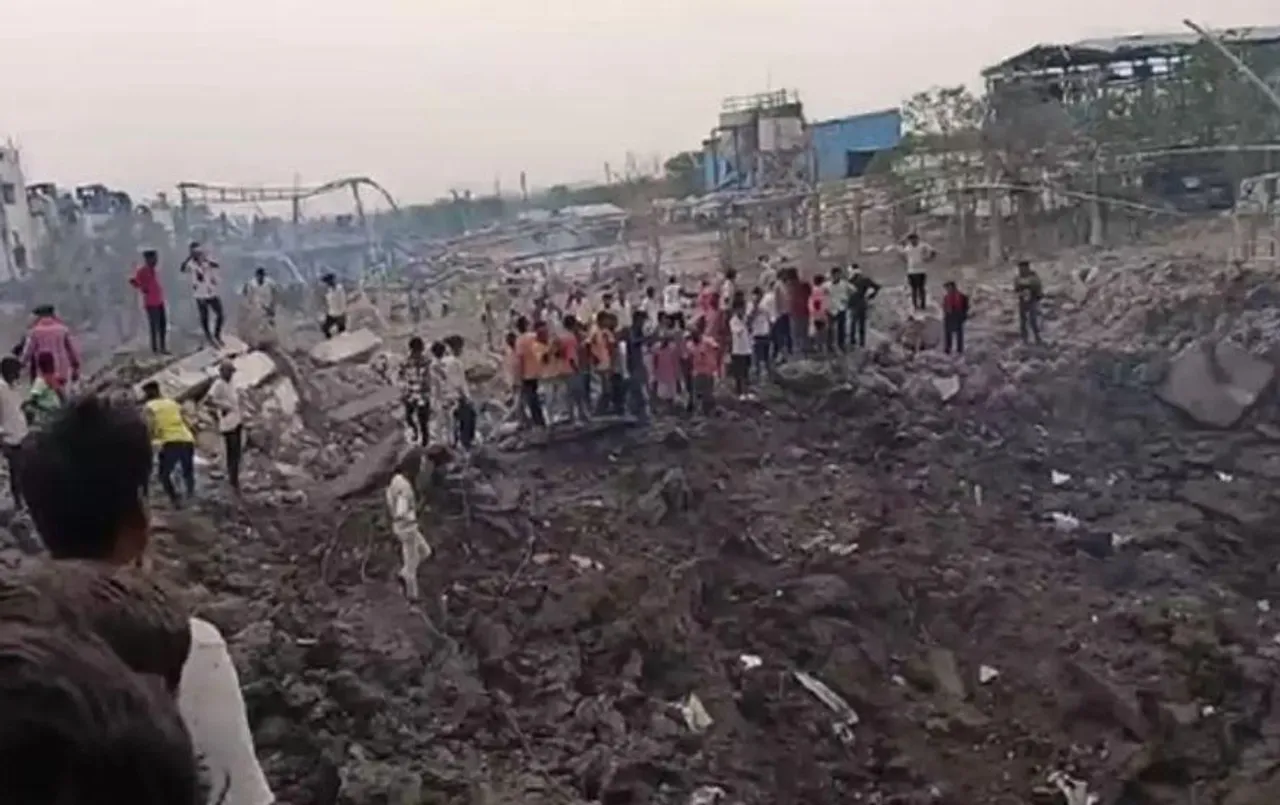 बेमेतरा फैक्ट्री ब्लास्ट मामला: कांग्रेस ने जांच समिति का किया गठन, हादसे में एक की मौत और 7 लोग हुए घायल