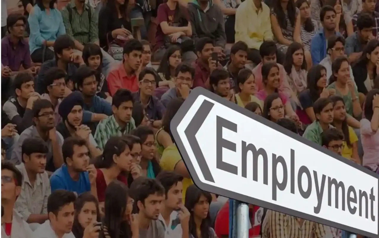 CG Vyapam Exam: 16 लाख कैंडिडेट को परीक्षा का इंतज़ार, 8 महीने पहले निकाली वैकेंसी की भर्ती अभी तक अटकी