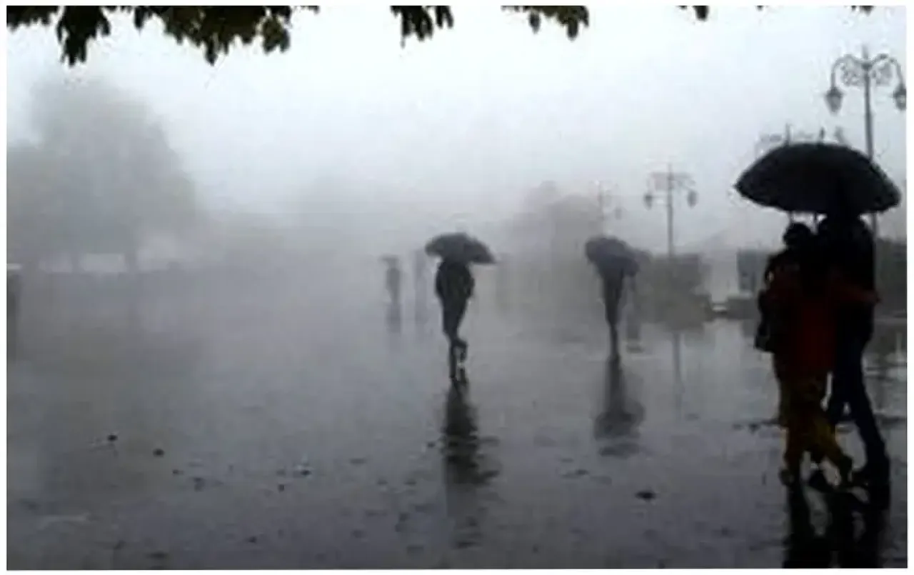 CG Weather Update: छत्तीसगढ़ में बदला मौसम का मिजाज, प्रदेश में आज भी गरज-चमक के साथ बारिश के आसार