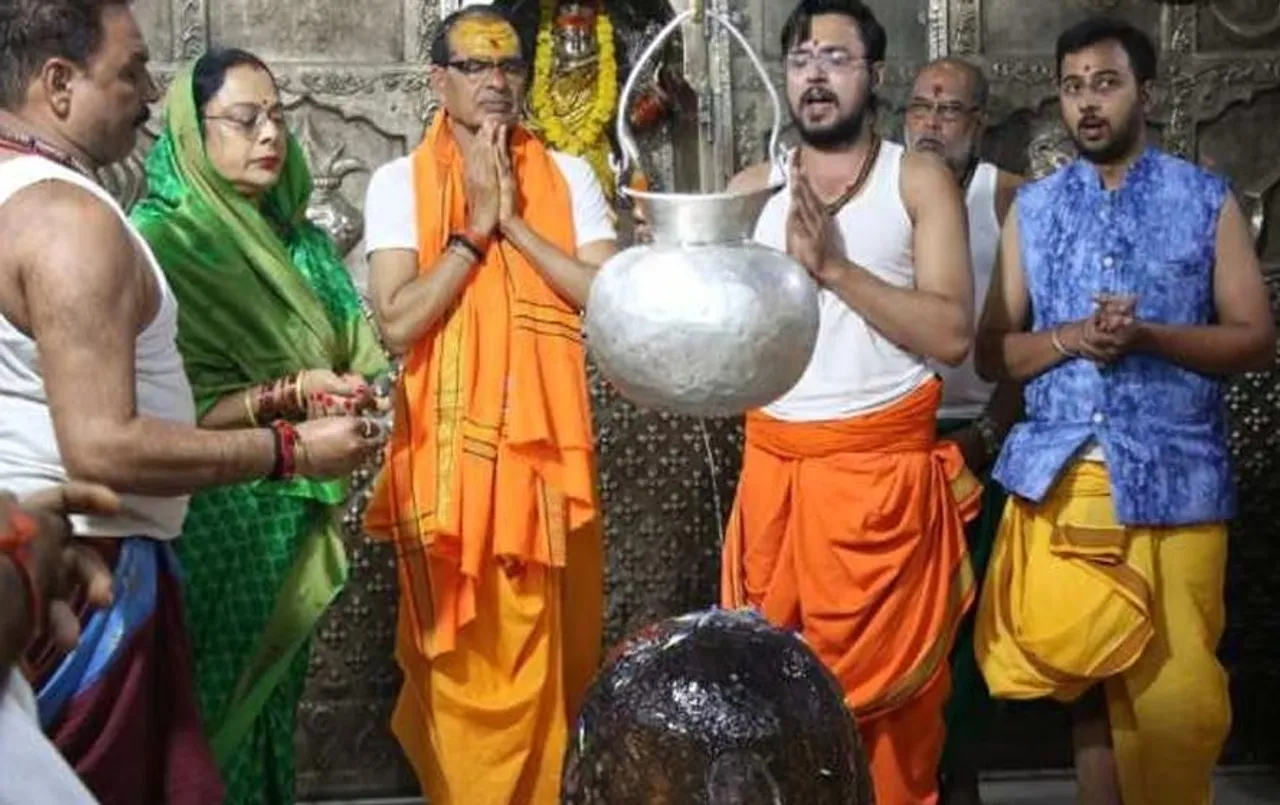 MP Shivraj News: कल उज्जैन दौरे में रहेंगे सीएम शिवराज, बाबा महाकाल की करेंगे विशेष पूजा-अर्चना; प्रदेश में अच्छी बारिश की करेंगे कामना