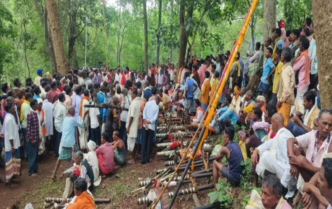 Jara Hatke: छत्तीसगढ़ में अनोखी अदालत, जहां मिलती है देवताओं को सजा, जानिए खबर