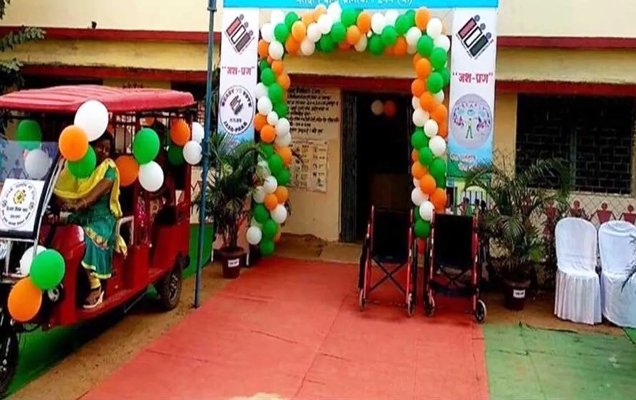 CG Election 2023: चुनाव आयोग की पहल, दर्शनीय स्थल तातापानी की तर्ज पर बनाया मतदान केंद्र