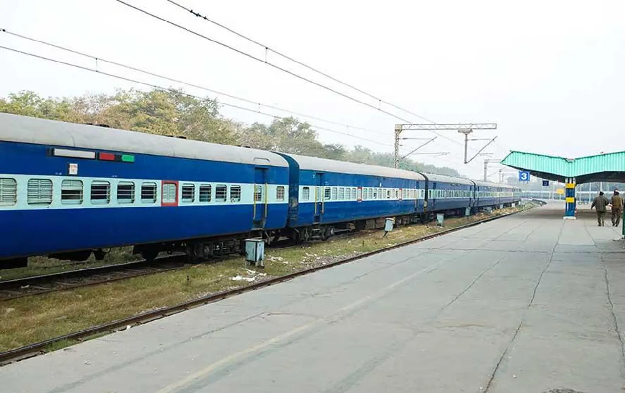 CG Train Cancelled: वोटिंग के बाद से 50 अधिक ट्रेनें रद्द, CM भूपेश ने केंद्र को ठहराया जिम्मेदार