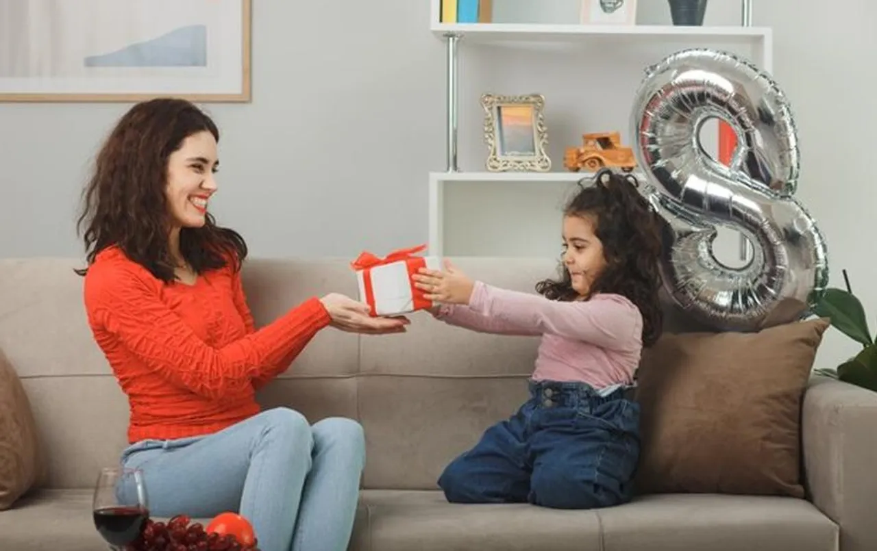 Children's Day 2023 Gift Ideas: बच्चों के लिए जन्मदिन से खास नहीं होता है बाल दिवस, इन गिफ्ट्स से करें खुश