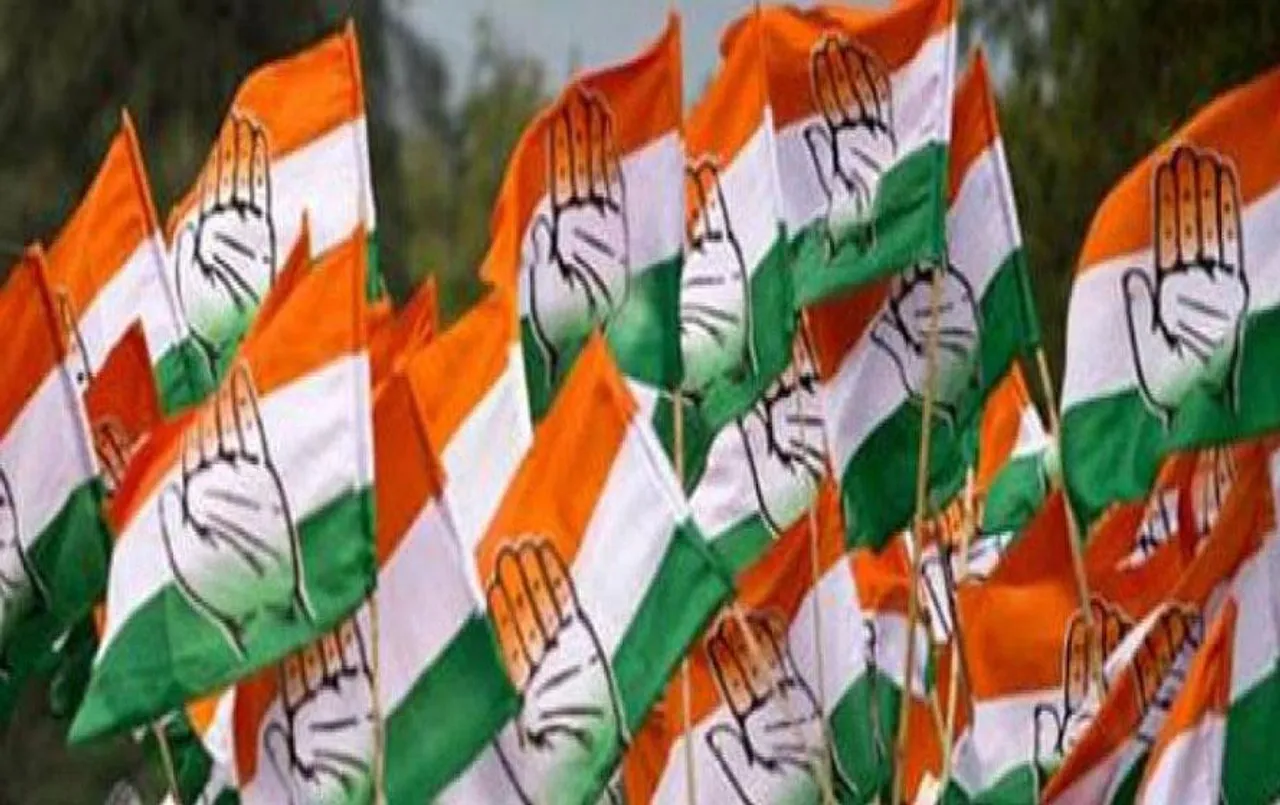 CG Elections 2023: कांग्रेस के इस वरिष्ठ नेता ने चुनावी राजनीति करने से किया इनकार, जगदलपुर में पूर्व महापौर ने सौंपा आवेदन